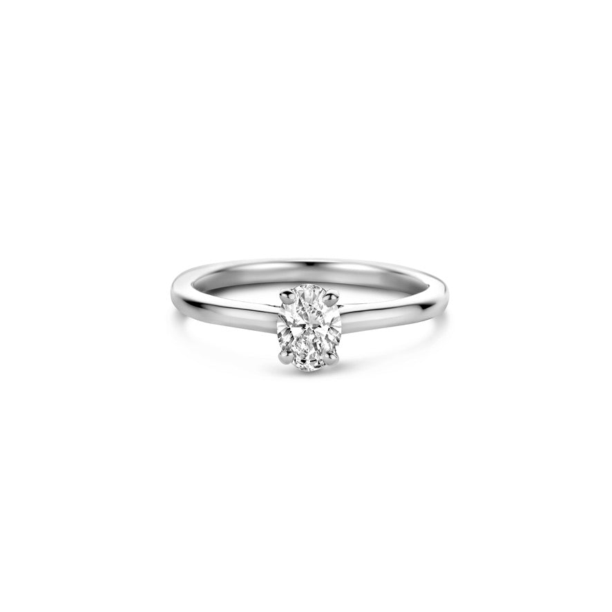Classic Oval Ring